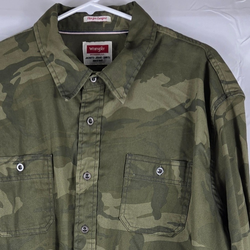 Wrangler Mens Flex for Comfort Camo Button Down Shirt 2XL Green Camouflage